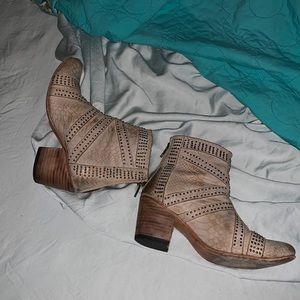 Freebird Nelle size 8